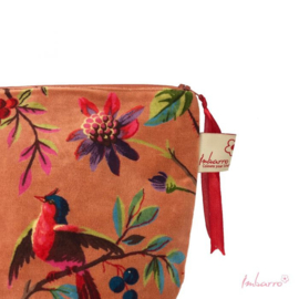 Mooie fluwelen clutch / toilettas  van Imbarro, paradise print, coral / koraal