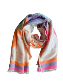 Super zachte L O V E sjaal. Neon kleuren Roze / oranje combi.