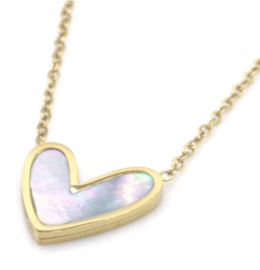 Stainless steel ketting met hart  in parelmoer. goudkleurig.
