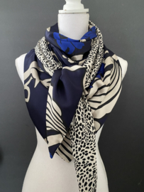 Royal Blue dessin met mini panter ecru, couture sjaal.