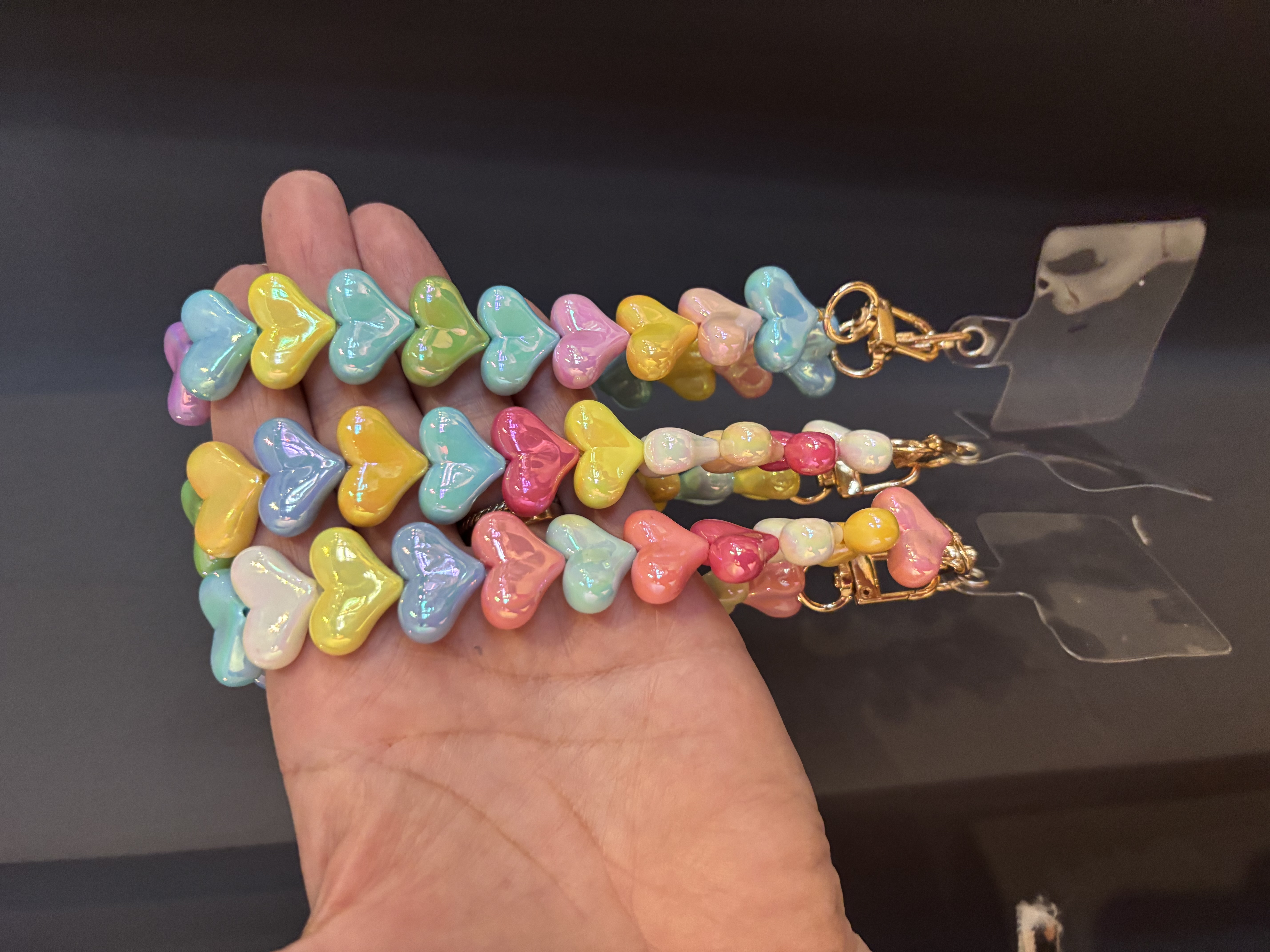 Telefoon sieraad / hanger hartjes, multi Colour. .