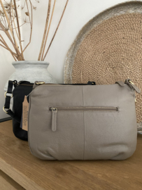 Bag2Bag. Elegante tas. Model 18001. Zwart of Taupe.