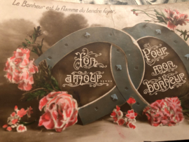 Briefkaarten | 1920 - Le Bonheur et la flamme du tenre foyer 'Mon amour' - 'pour mon bonheur '| Twee hoefijzers met rozen