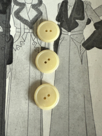Ø 20 mm - 2 cm | Knopen | Ecru | Glanzende witte/ecru knoop met randje