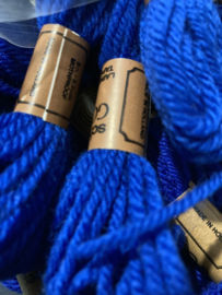 UITVERKOCHT | * 8705 BLAUW-KOREN - Scheepjes borduurwol, tapisserie/gobelin of punch needle wol - kleurnummer 8705