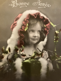 Ansichtkaart | Frankrijk | Meisjes | 1920 - Fotokaart meisje met mutsje “Bonne Annee”
