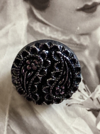 VERKOCHT | Glasknopen | Zwart |  Ø 13 mm | Mooie antieke knoop met paisley patroon