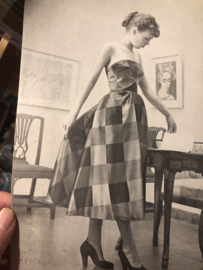 1954 | Tijdschrift | Dameswereld - No. 03 - 17e jaargang - 09-02-1954 - Meten en afvormen