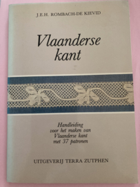 Boeken | Kantklossen | Vlaanderse kant: handleiding voor het maken van Vlaanderse kant met 37 patronen