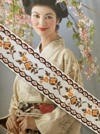 VERKOCHT | Bruin | Bloemen | 03 cm x 50 cm - Geborduurd fijne bloemenrand band met bruine, gele en oranje bloemen