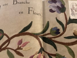 Tijdschriften | Borduren | Frankrijk | 1935 - Jeux D'Aiguilles no. 4  Revue Bimestrielle de Traveau Feminens - Frivolité, bloemen en rozen - Smokwerk