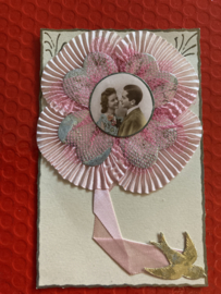 Ansichtkaart | Hangemaakte felicitatie kaart huwelijk (roze, gouden zwaluw  met foto