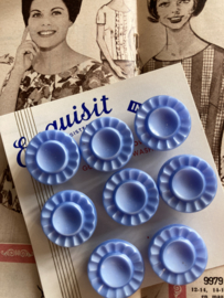 Glasknopen | Blauw | Ø 16 mm -  EXQUISIT -  Prachtige antieke lichtblauwe bloemenknopen met  een oogje