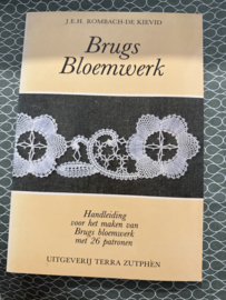 Boeken | Kantklossen | Brugs Bloemwerk: Handleiding voor het maken van Brugs bloemwerk met 26 patronen