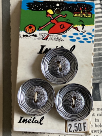 Ø 22 mm | Knopenkaarten | Zilver | IMétal vintage kaartje - meisje met bal