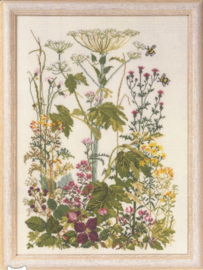 Borduurpatronen | Bloemen | Permin | Model 70-1113 (50 x 69 cm) Wanddecoratie veldbloemen (flora & fauna, berenklauw)