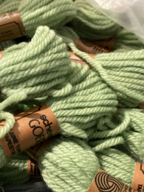 * 8634 GRIJS-BLAUW-GROENE GLOED - Scheepjes borduurwol, tapisserie/gobelin of punch needle wol - kleurnummer 8634
