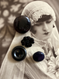 Glasknopen | Zwart | Ø 10 mm - Setje van vier kleine antieke mini-knoopjes