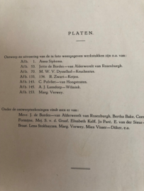 VERKOCHT | 1905 | Boeken | Kruissteken | Patronen in Kruis- en Platsteek met beschrijvende tekst | Bibliotheek `De vrouw en haar huis` - 1 |