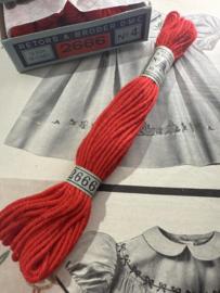 2666 ROOD helder katoenen DMC borduurgaren Retors A Broder no 4 - 10 meter