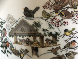VERKOCHT | Schilderij | Borduurwerk | Vogels | 'Winterwonderland' : winterlandschap met vogeltjes