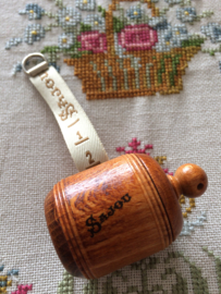 SOLD | Maison Sajou | Cherrywood beautiful measuring tape in a barrel - ecru | Victorian style