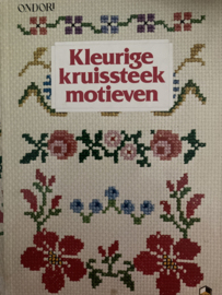 Boeken | Kruissteken | Ondori - Kleurige kruissteekmotieven