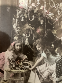 Kerstkaarten | Kinderen | Hereux Noël - Meisjes bij een kerstboom (Fotochroom)