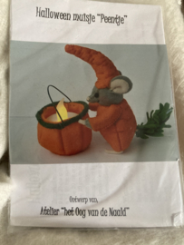 VERKOCHT | Halloween muisje “Peentje”  DIY vilt pakket