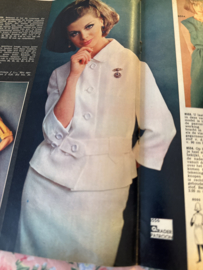 Madeleine: mode en patronenblad van Margriet | 1964, nr. 03 maart - gratis raderblad - 90 knippatronen : schorten - kinderjassen- rok - blouse - pyjama