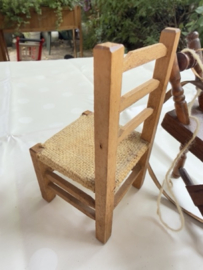 Frankrijk | Vintage Franse Santon de Provence pop met spinnenwiel en stoel jaren '50 (23 cm)
