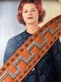 Sierband | Oranje | Vintage sierband 'Trengereid' met goud/zilver en bruine accenten (2,5 cm) - jaren '60