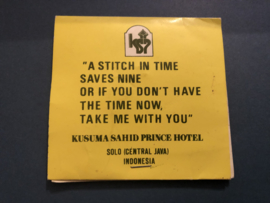 Hotel In Java Solo - vintage naaldenboeke - monding kit Indonesië -  met leuke tekst | needlebook