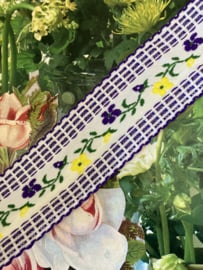 Sierband | Paars | Bloemen | Vintage band met paarse accenten en paarse en gele bloemetjes (4 cm)