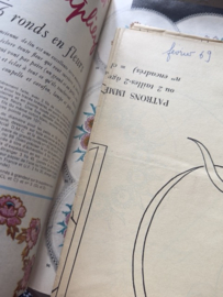 1969 | Modes et Travaux - N° 818 - 51e Année FEVRIER - lente mode en poppenkleding