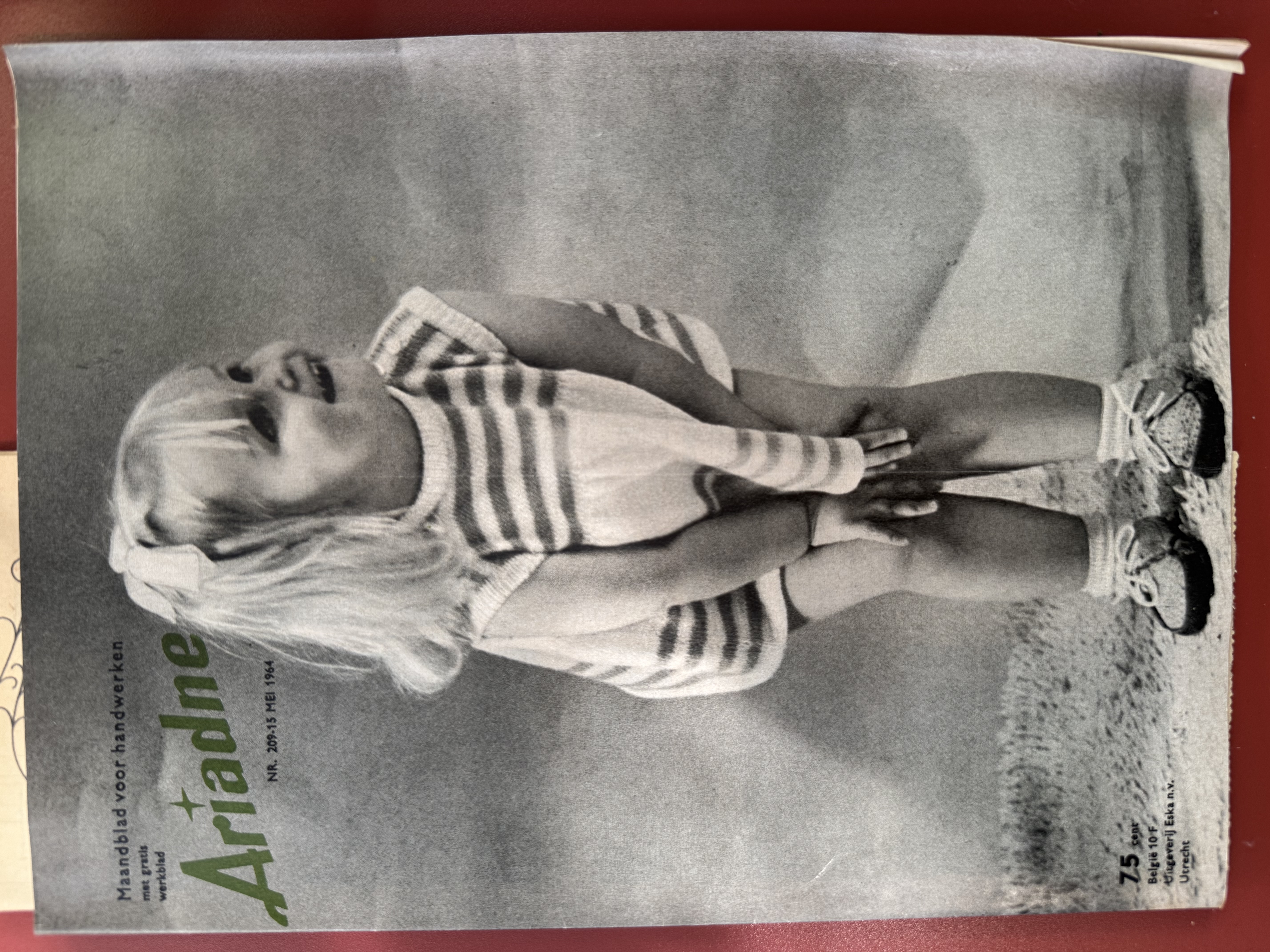 Ariadne: maandblad voor handwerken | 1964 - nr. 209 - 15 mei - gehaakte muts