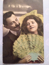 Briefkaarten | 1903 - Antieke romantische kaart van man met snor en brunette