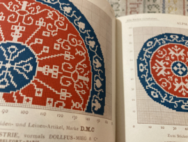 Boeken | Bibliothek DMC | Alpahbete für die Stickerin - Buchstaben, Monogramme, Ziffern und Ornamente Muster mit Bausen für Weis Stickerei