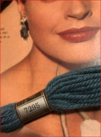 * 7295 Borduurwol BLAUW grijs midden | Bruin label - Colbert DMC Tapestry wool