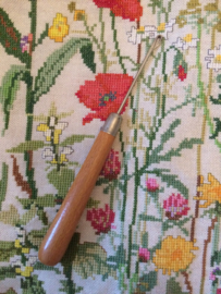 Vintage Smyrna needle Tapestry button hook or Zpagetti hook | 60s-70s