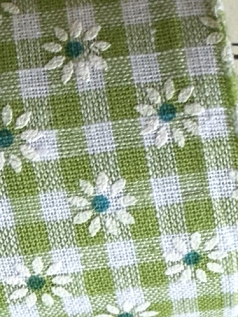 Biaisband | Groen | 04 cm - 40 mm breed | Appeltjes groen - Pakje geruit en gebloemd enkel biaisband van 100% katoen