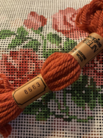 ORANJE  - Scheepjes borduurwol of tapisserie wol/gobelin - kleurnummer 8663 (Roest)