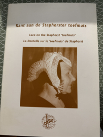 Boeken | Kantklossen | Kant aan de Staphorster toefmuts - Lace on the Staphorst - La Dentelle sur