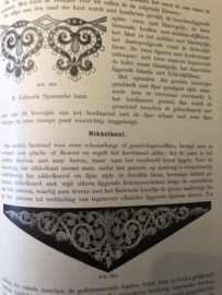 VERKOCHT | 1900 | De Fraaie Handwerken (Het Wit, Zijde, en goudborduren) naar het Duitsch door H.A. Krooneman | Zutphen W.J. Thieme & Cie. - Borduurtechnieken - Restauratie borduurwerken