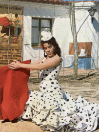 Spanje | Kaarten | WIT | Ansichtkaart jaren ‘60 FOTOKAART van Spaanse flamenco danseres - jurk wit met zwarte stippen