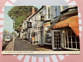 Kantklossen | Engeland | Honiton Lace Shops, DEVON - briefkaart