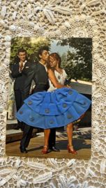 Geborduurde souvenir kaarten | Spanje | Blauw | Flamenco dansers - stoffen rokje  met glitters en wit lijfje