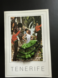 VERKOCHT | Geborduurde souvenir kaarten | Spanje | Groen | Tenerife Flamenco dansers - stoffen rokje met glitters zwart kant - dubbele kaart