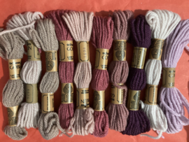 Borduurwol | Paars | Pakketten Scheepjes: 15 stuks gemengde tinten paars, lila, taupe  - 100% zuiverwol