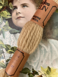 BEIGE - Scheepjes borduurwol, tapisserie/gobelin of punch needle wol - kleurnummer  8572